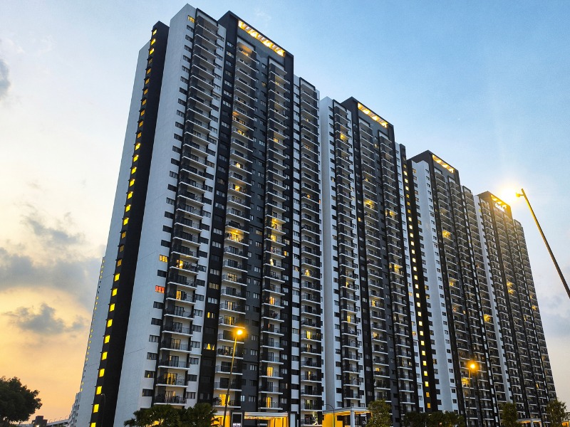 Apartment complex inspected by Nemmadi